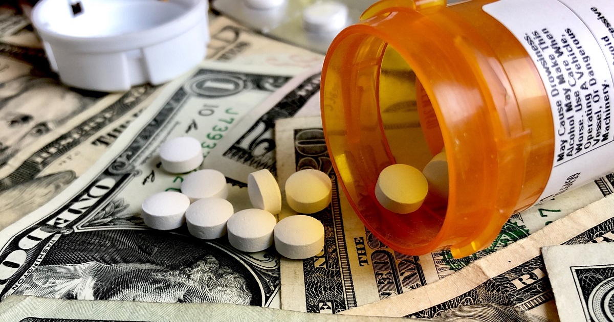 When Should You Use a Discount Card for Medicare Prescription Drugs?