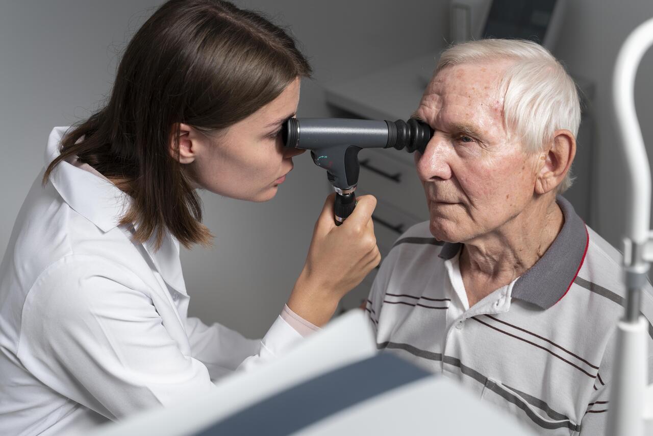 Comprehensive Eye Exams: Medicare Coverage and Your Vision Health