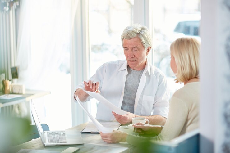How to Compare Medicare Plans: Guide to Finding Best Deal