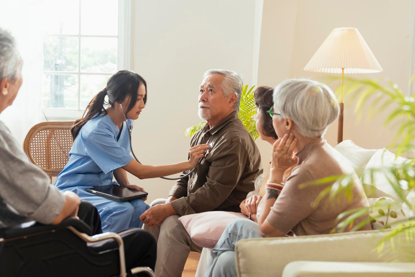 Medicare and Home Health Care: What’s Covered and What’s Not